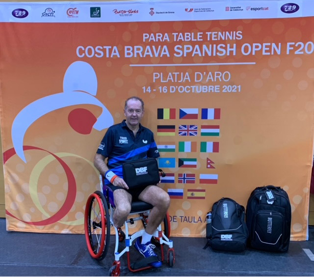 Wheelchair table tennis player Simon Heaps shown with his DBF branded bags at the Spanish Open Para Table Tennis competition